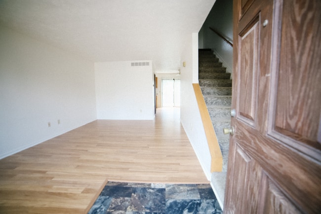 Building Photo - 1200 W Campus Dr