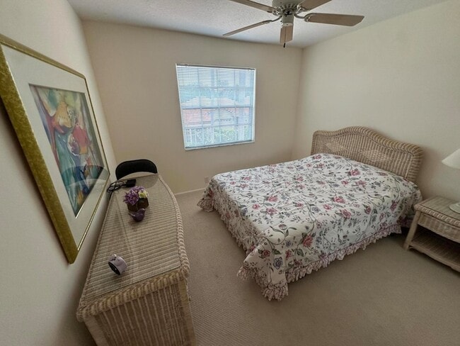 Building Photo - 77 Spyglass Way