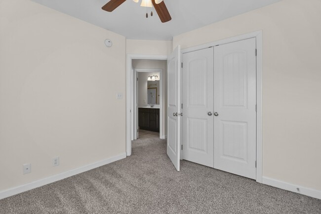 Building Photo - 1061 Fuji Ln