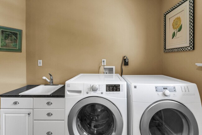 Building Photo - 72 Navesink Ave