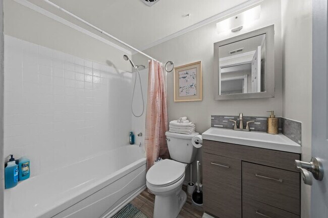 Building Photo - 10150 Sierra Madre Rd