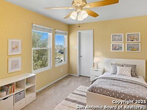 Building Photo - 3223 Crested Creek Dr