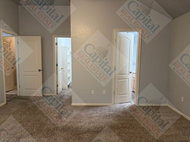 Building Photo - 1720 Briarcreek
