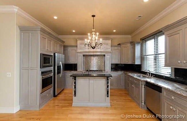 Building Photo - 3189 N Blue Star Dr