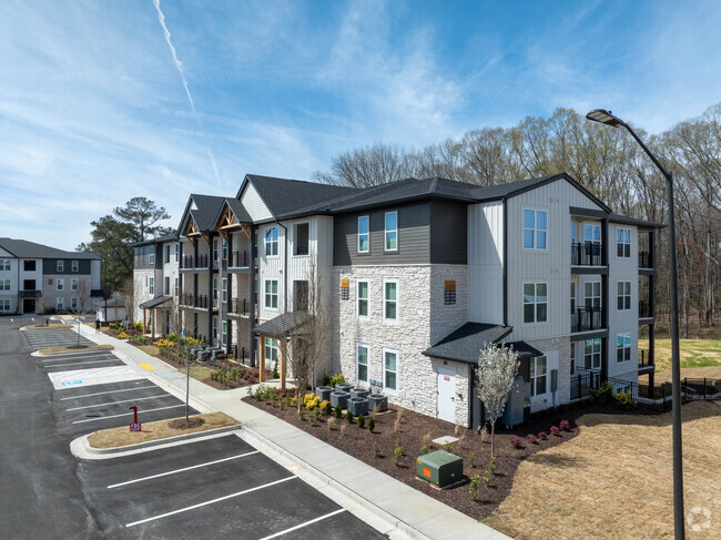 Building Photo - The Sinclair at Callaway Farm