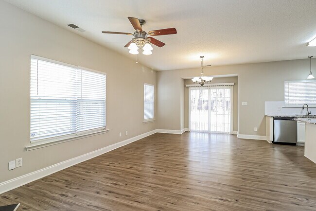 Building Photo - 414 Tribune Dr