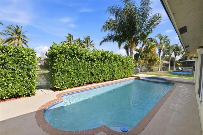 Building Photo - 9349 NW 47th St