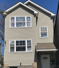 Building Photo - 76 Arch St