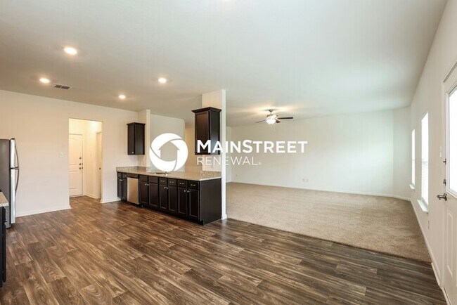Building Photo - 4 Bedroom Pet-Friendly Home in New Braunfe...