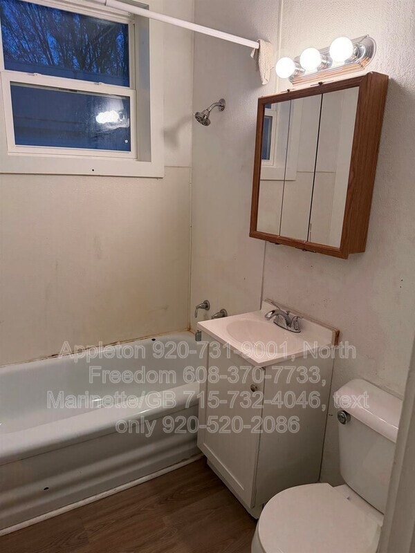 Building Photo - S7559 US-12