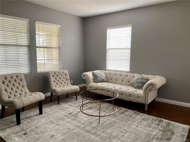 Building Photo - 143 Sanctuary