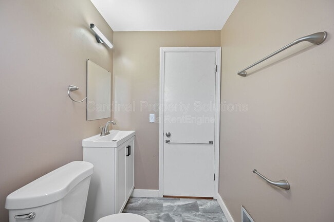 Building Photo - 4057 Lee Ct