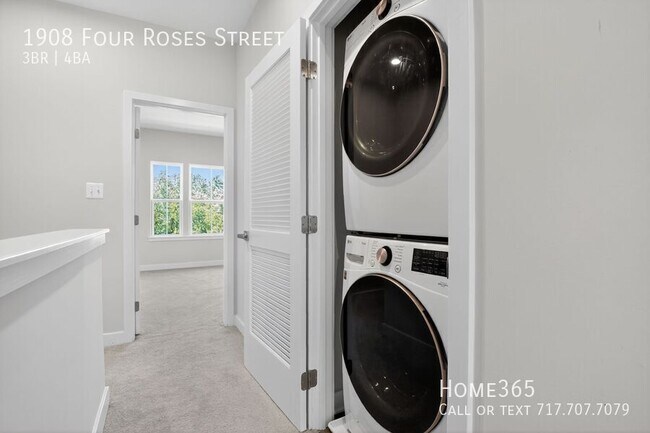 Building Photo - 1908 Four Roses St