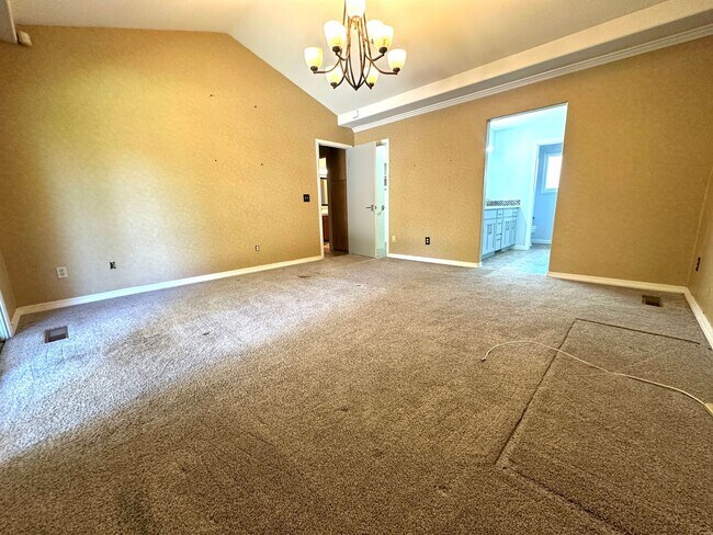 Building Photo - Beautiful 3-Bedroom Home with Open Floor Plan & Private Backyard