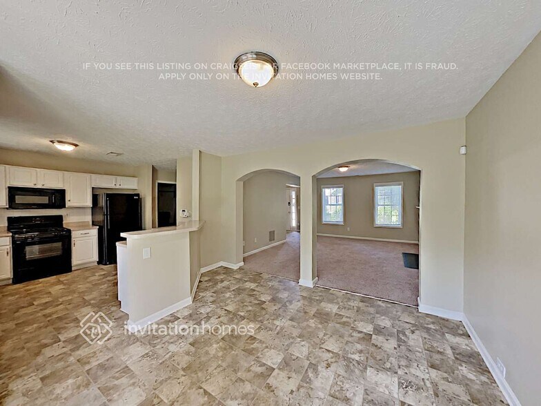 Building Photo - 4465 High Gate Dr NW