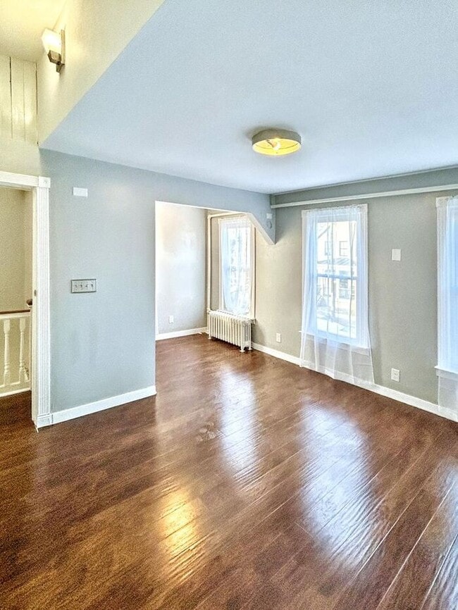Building Photo - Charming 3-Bedroom Home – Spacious & Conve...