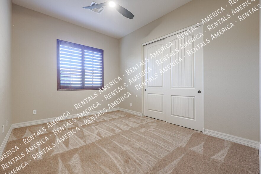 Building Photo - 12439 E Lupine Ave