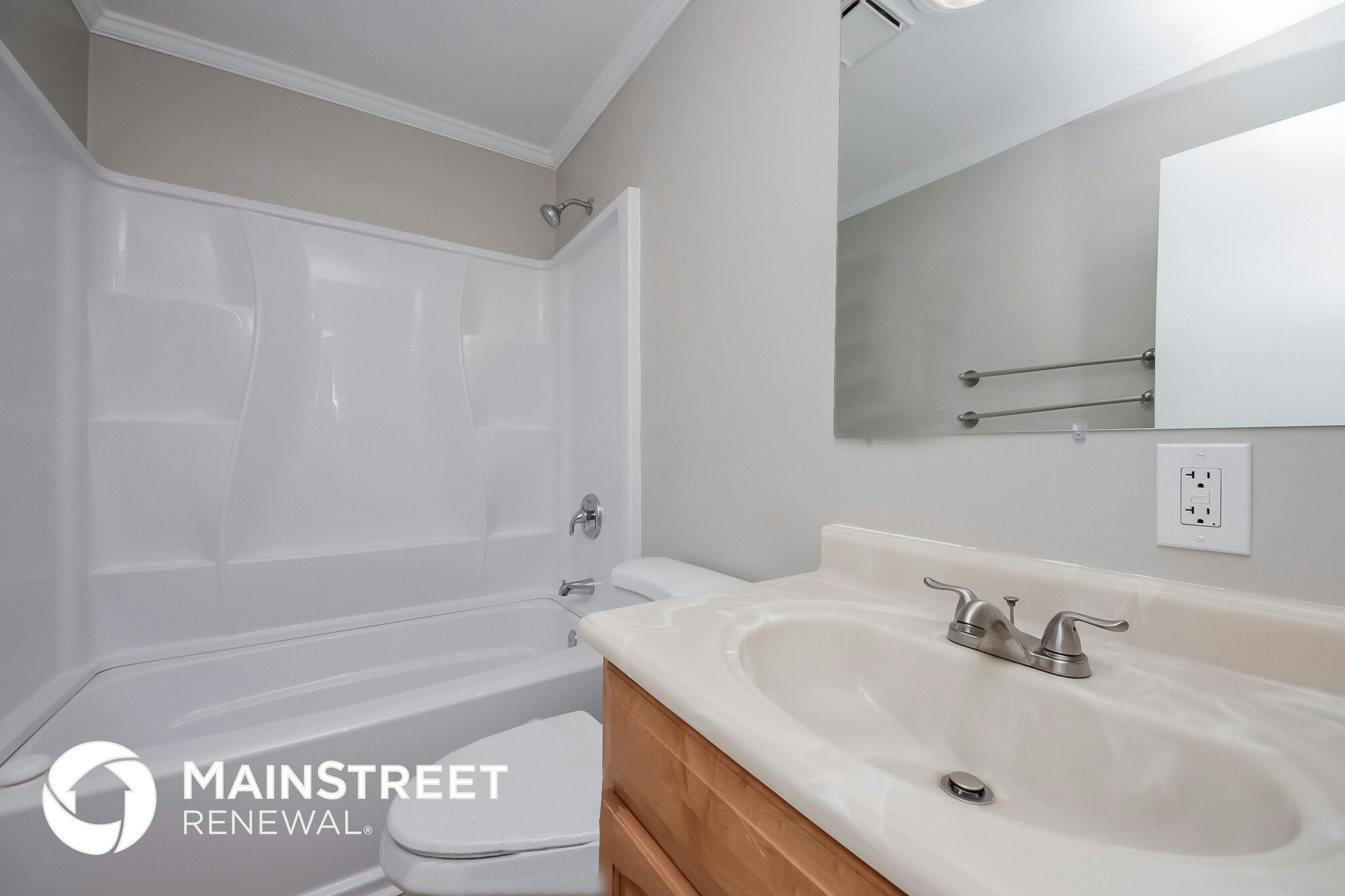 Building Photo - 1260 Palm Dr