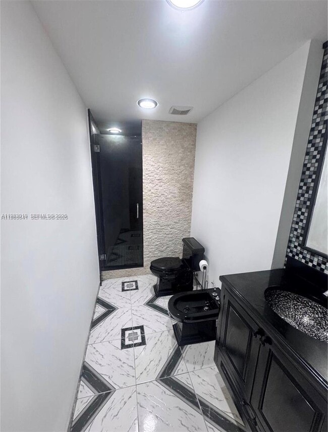 Building Photo - 3994 Estepona Ave