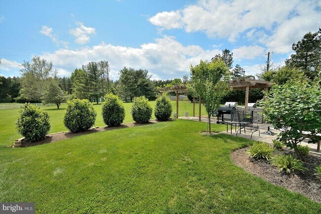 Building Photo - 24531 Arcola Mills Dr