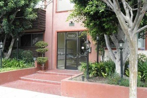Building Photo - 5400 Newcastle Ave