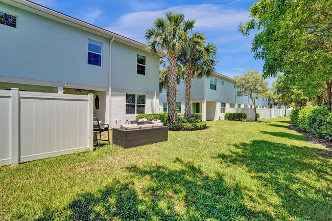 Building Photo - 1842 Sandpiper Pointe Pl