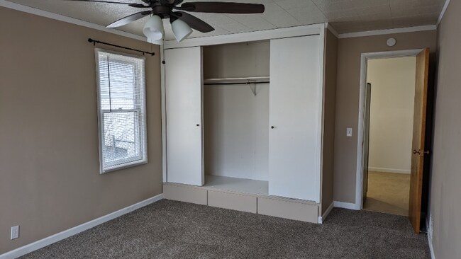 Building Photo - 2114 2nd Ave N