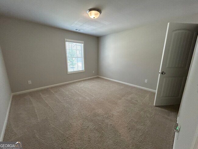 Building Photo - 4215 Cordova Ln