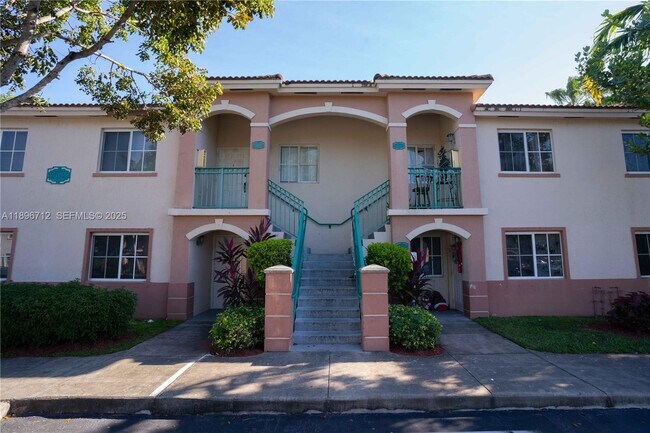 Building Photo - 2921 SE 13th Rd