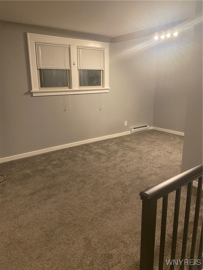 Building Photo - 461 High St