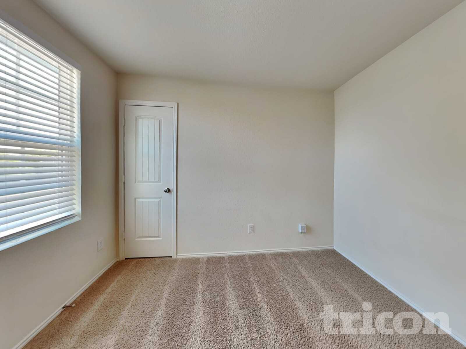 Building Photo - 5632 McClelland St