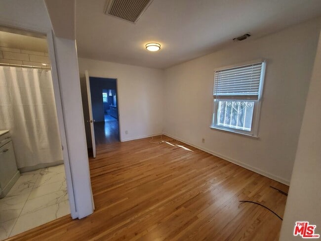 Building Photo - 11286 Hayter Ave