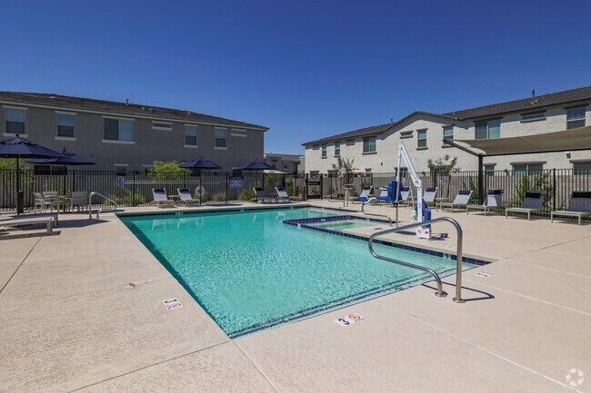 Pool - Avalon Townhomes