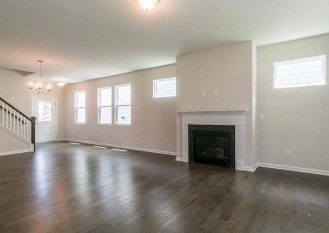 Building Photo - 2230 Gregor Overlook Ln