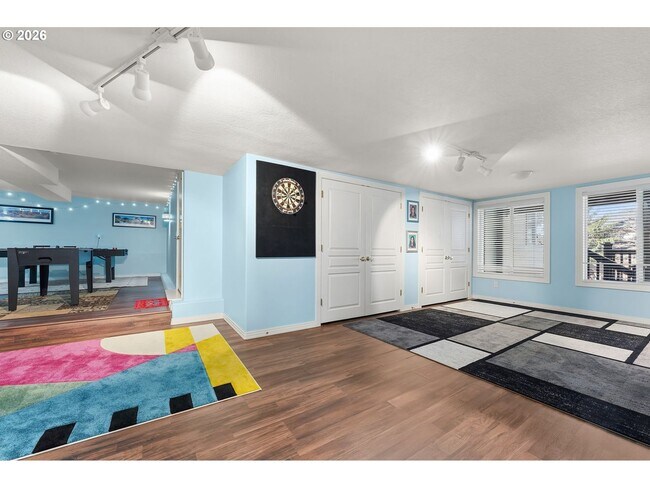Building Photo - 13923 SW Mistletoe Dr
