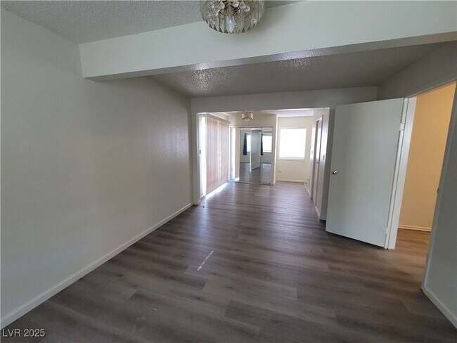 Building Photo - 2784 Belcastro St