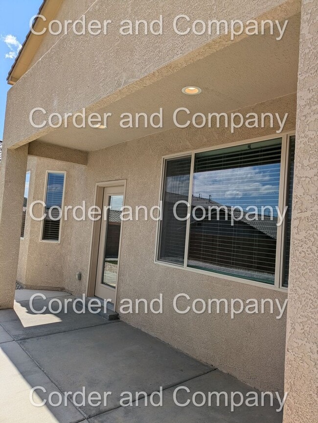 Building Photo - Massive and Naturally Lit 2 Story 4 Bedroo...