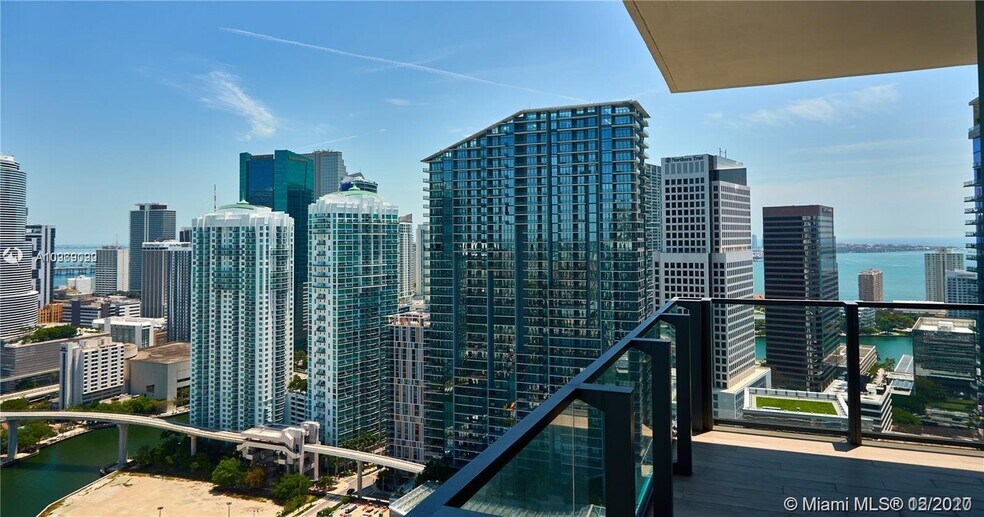 Building Photo - 88 SW 7th St