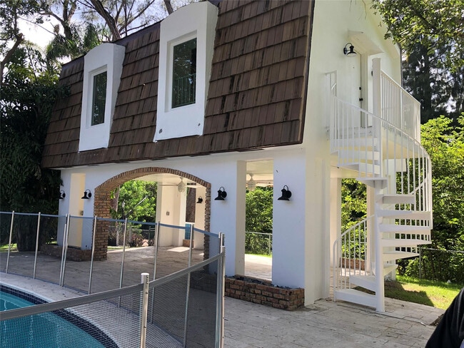 Building Photo - 5100 Granada Blvd