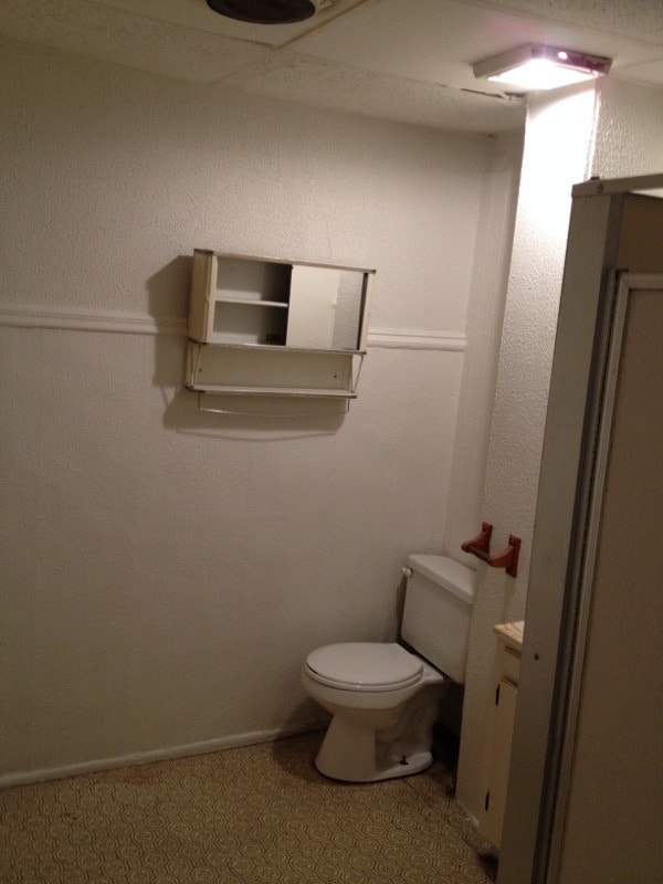 Building Photo - 1 Br small living room and small kitchen