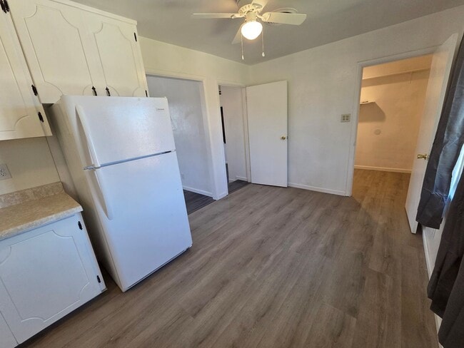 Building Photo - 3 or 4 Bedroom Home For Rent with New Refrigerated Air