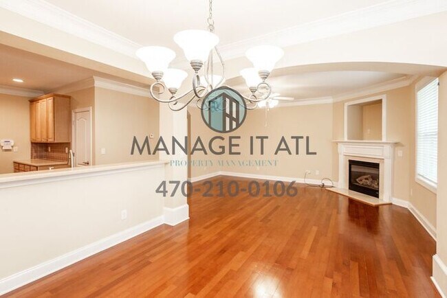 Building Photo - 3 Bedroom Townhome for Rent- Peachtree Rid...