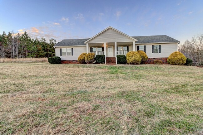 Primary Photo - 1423 A A Barrett Rd