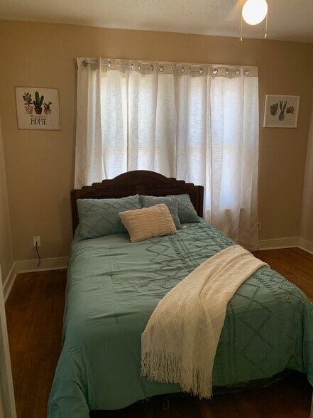 Building Photo - 2509 21st St