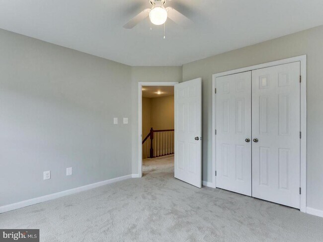 Building Photo - 9421 Van Arsdale Dr