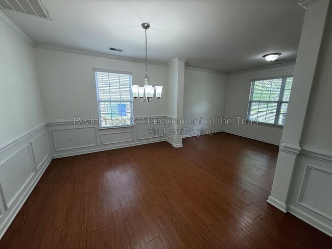 Building Photo - 1759 Waverly Oaks Dr