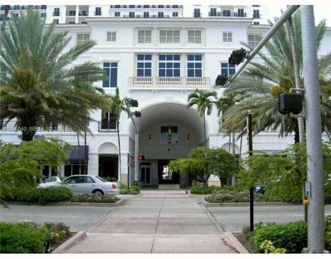 Building Photo - 10 Aragon Ave