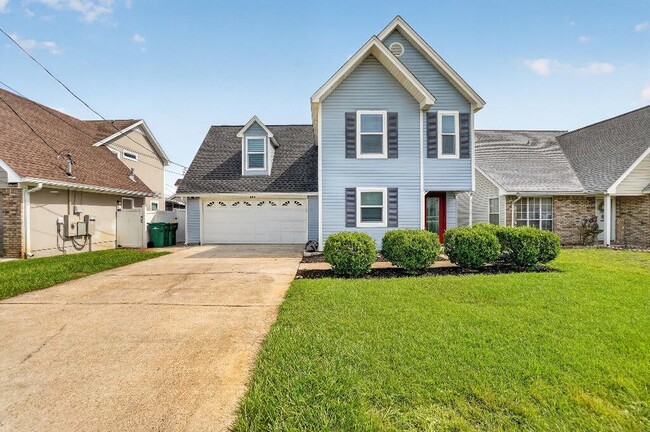 Building Photo - 402 Sandy Ridge Cir
