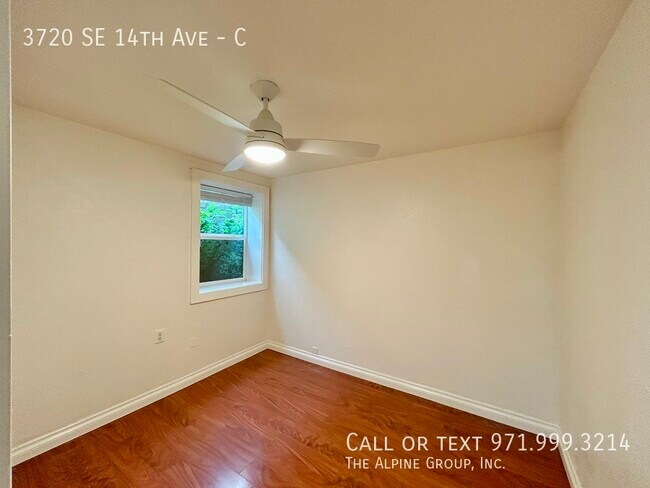 Building Photo - 3720 SE 14th Ave