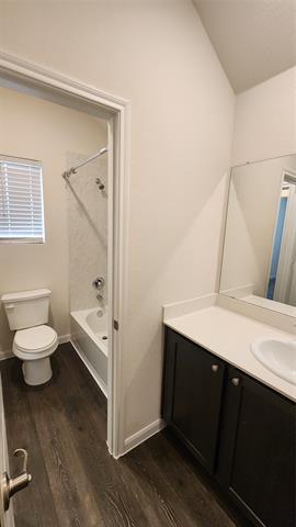 Building Photo - 3904 Oak Crk Cir